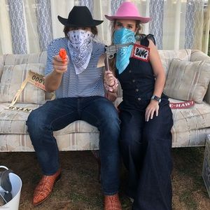 Meet your Posher, Connor